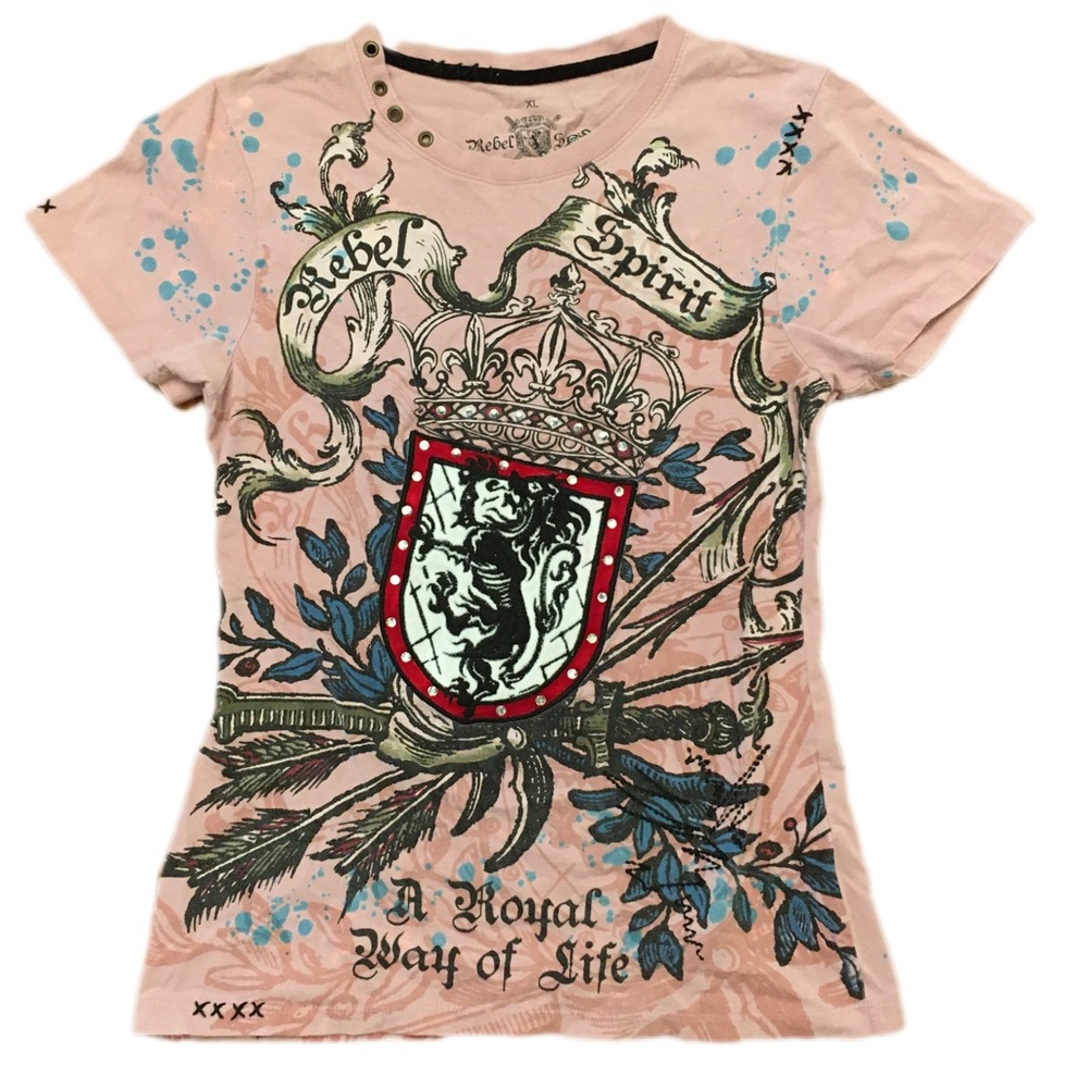 Rebel Spirit Graphic Tee - Pink